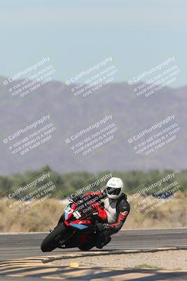 media/Oct-13-2025-Moto Forza (Mon) [[a66d839500]]/2-A Group/Session 3 (Turn 16)/